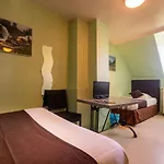 Du Commerce Hotel