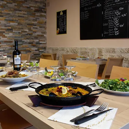 Hotel Du Commerce Pontacq