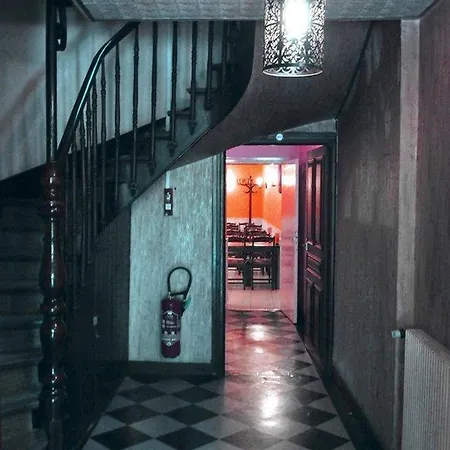 Du Commerce Hotell 2*