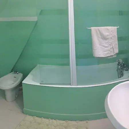 Du Commerce 2* Pontacq