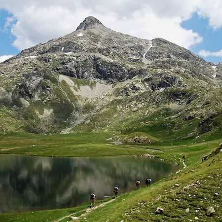 Du Commerce Hotel 2*