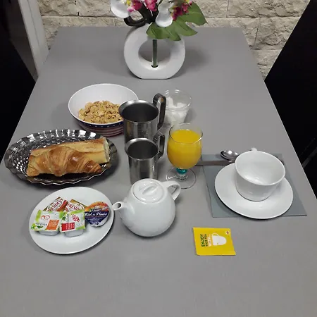 Du Commerce Hotell 2*