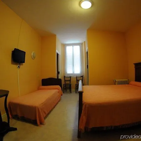 Du Commerce Hotell