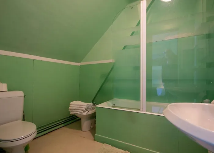 Hotel Du Commerce Pontacq