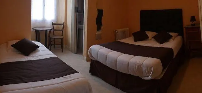 Hotel Du Commerce Pontacq