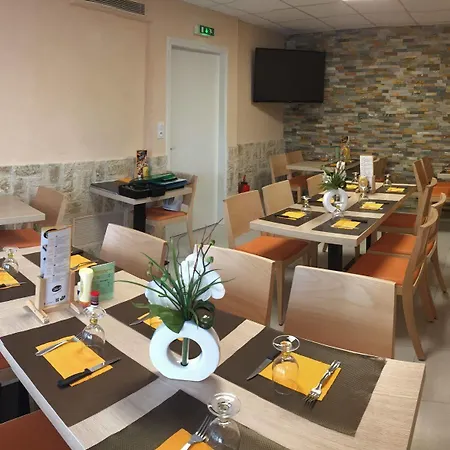 Hotel Du Commerce Pontacq